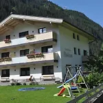 Pensión Gaestehaus Holaus