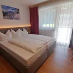 Gaestehaus Holaus 3* Mayrhofen
