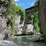 Gaestehaus Holaus