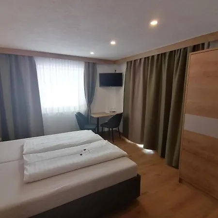 Gastehaus Holaus Guest house