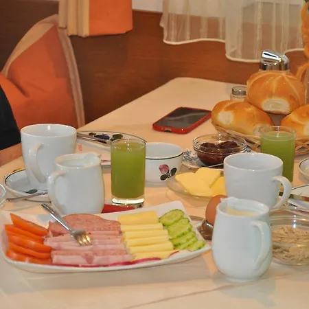 Gaestehaus Holaus Vendégház