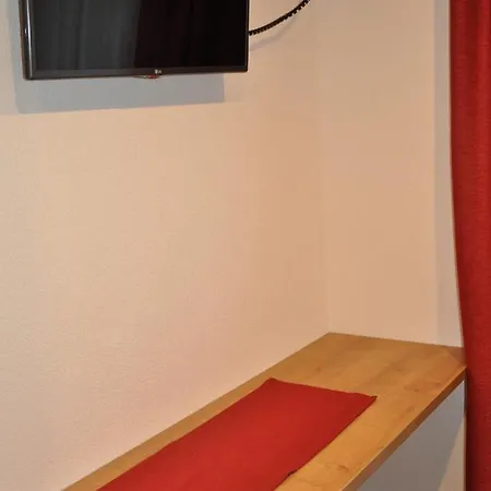 Gastehaus Holaus Guest house Mayrhofen