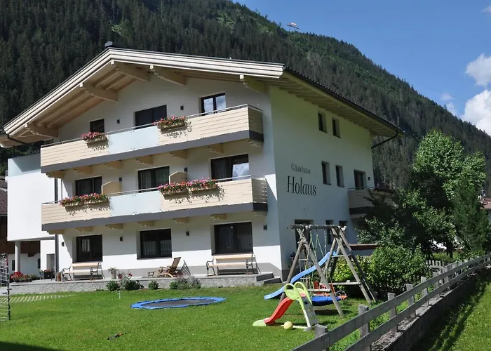Konukevi Gaestehaus Holaus