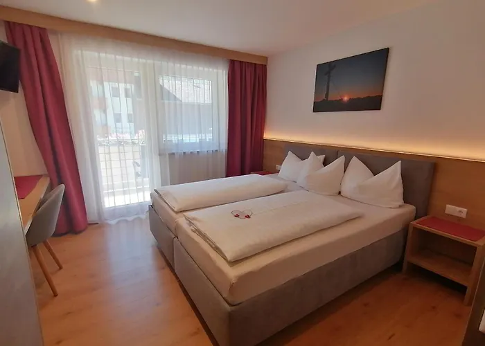 Konukevi Gaestehaus Holaus Mayrhofen